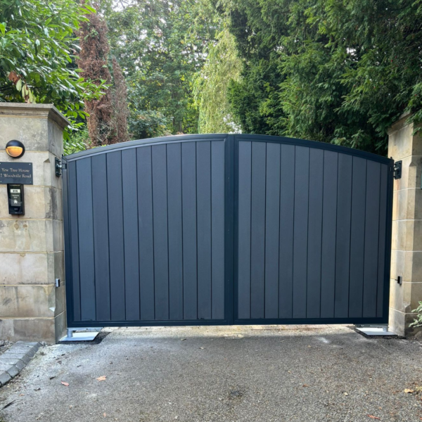 Archie - Tall Composite Driveway Gate